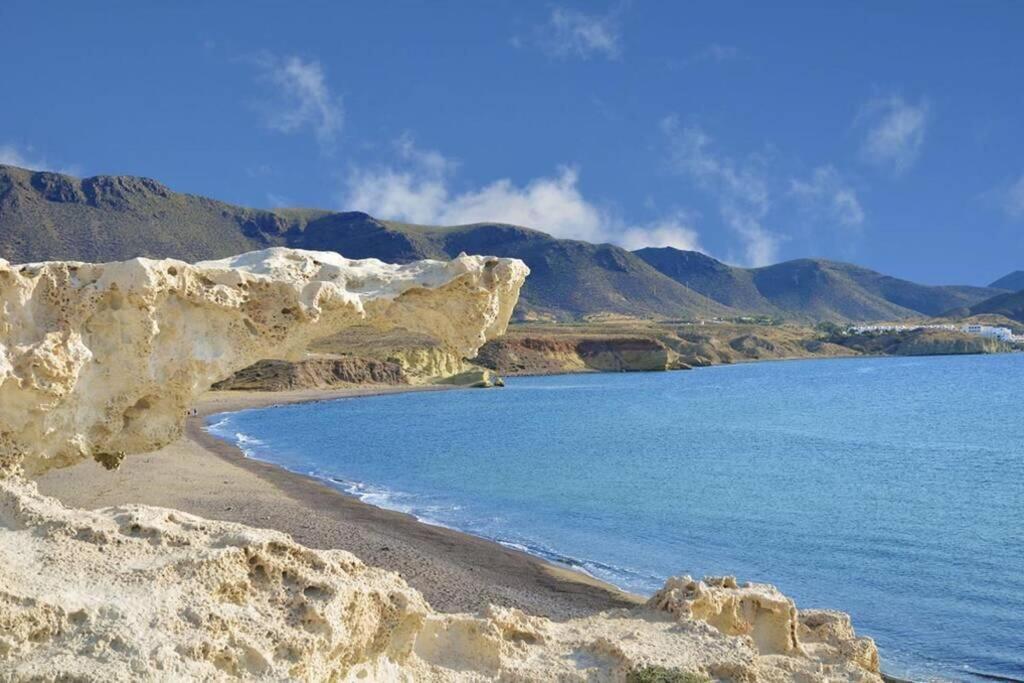 Atico Con Encanto En Cabo De Gata. A 100M De La Playa. Carboneras Luaran gambar